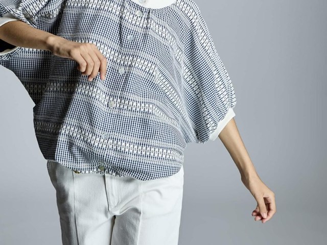 Blusa cuadro vichy con bordado