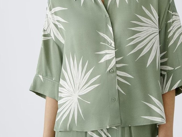 Blusa estampado palmeras