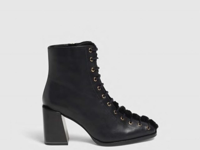 Botín Castañer acordonado negro