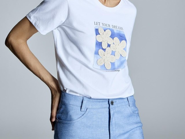 Camiseta flores croché