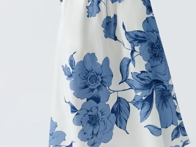 Falda vuelo flores azules