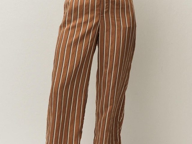 Pantalón ancho de rayas