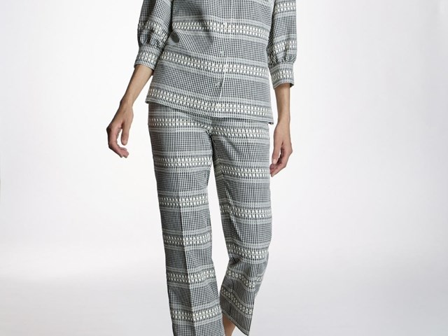 Pantalón cuadro vichy bordado