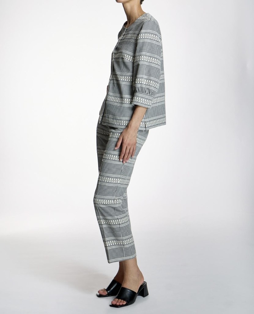 Foto 3 Pantalón cuadro vichy bordado