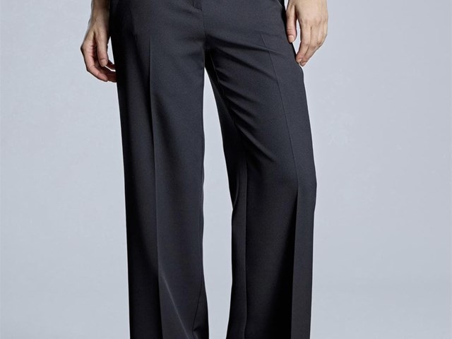  Pantalón negro recto