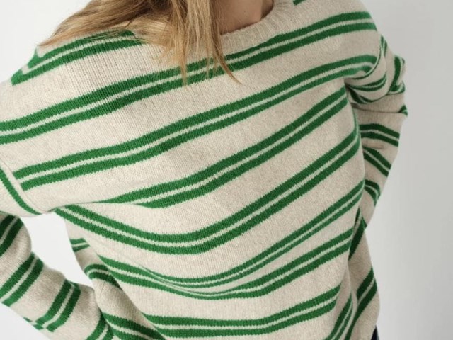 Suéter doble raya verde